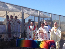 Border fence divides celebrants at Mass along US-Mexico border
