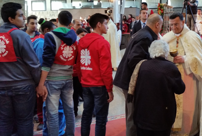 pic 2 mass for migrants refugees